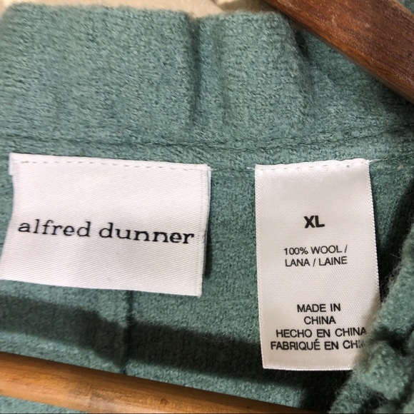 Womens Wool Jacket/Sweater - Picture 3 of 4